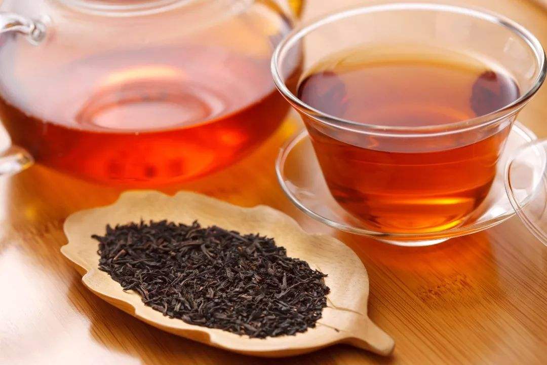 小孩能喝红茶叶吗？早上适合小孩喝红茶吗？