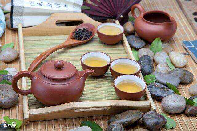 茶人茶事茶生活下联对什么：探讨中国茶文化中的人情世故与生活哲学