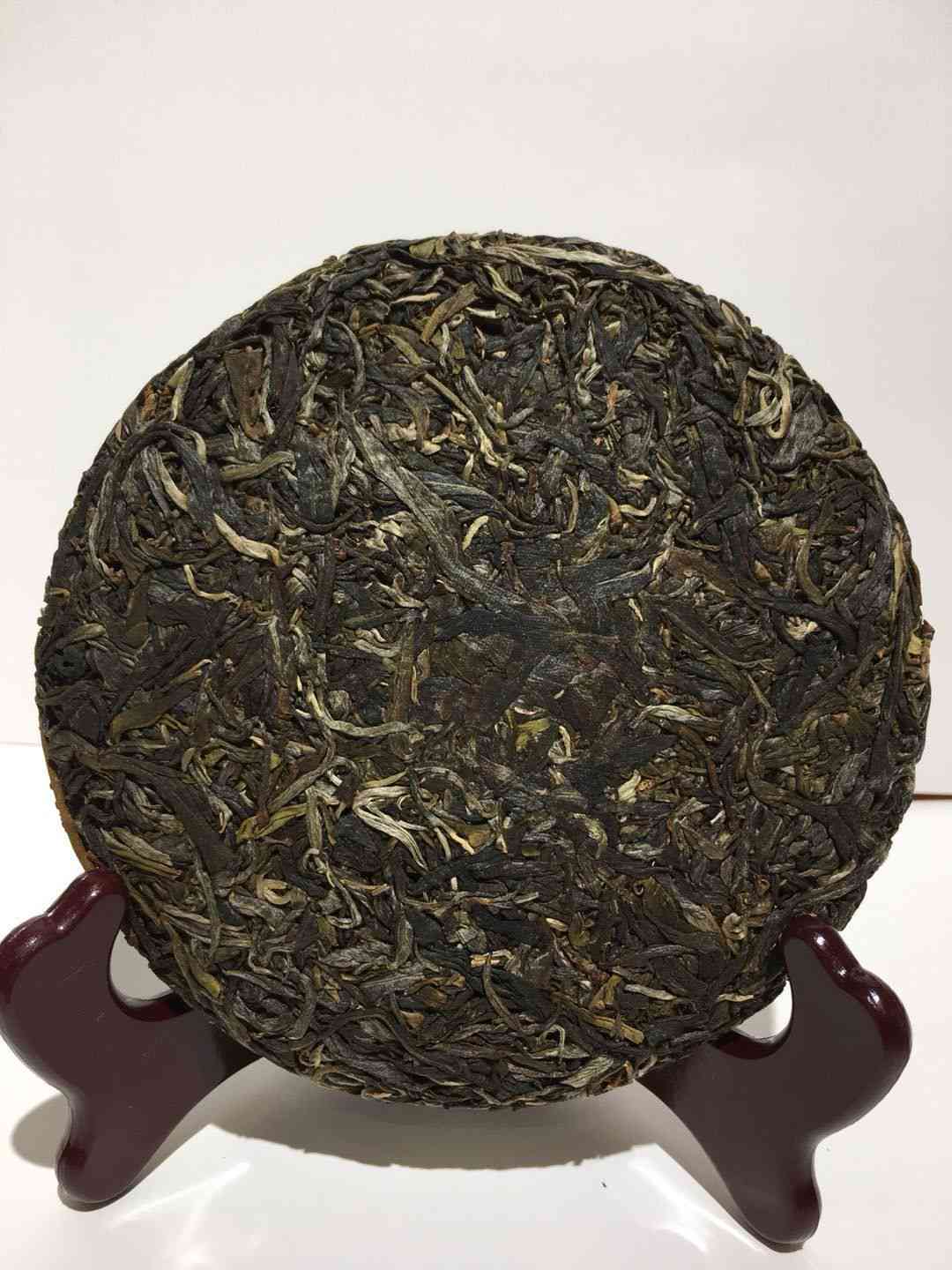 7年的熟普洱茶饼800贵吗