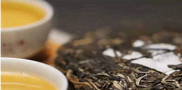 揭秘普洱茶金花现象：了解其形成原因与茶饼的奥秘