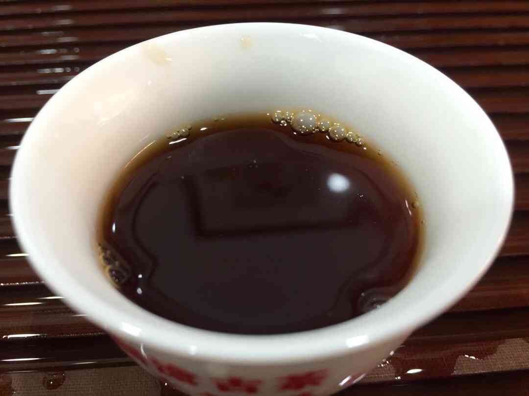 普洱茶生茶与熟茶的转化过程及其口感差异探究