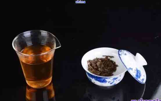 普洱熟茶杯底少量沉淀物：正常现象还是品质问题？