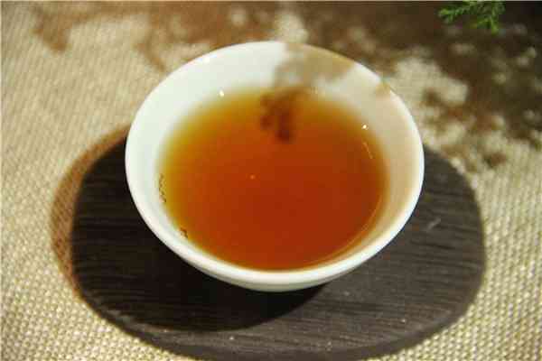 普洱茶：红茶还是绿茶？探究普洱的茶叶分类与特点