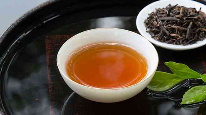 云南名品云记熟茶357g:口感醇厚，回味悠长的独特普洱茶体验