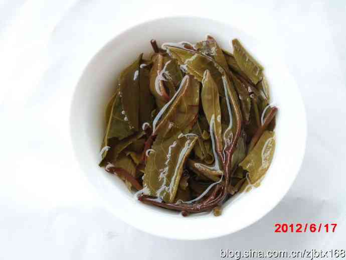 无量山老树普洱茶饼2017