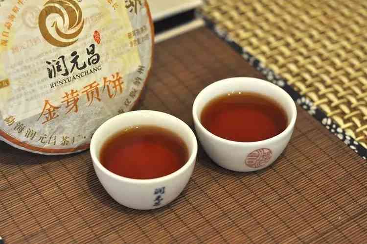 金芽贡饼普洱茶熟茶：品质、制作工艺与口感全面解析，助您轻松选购与品鉴