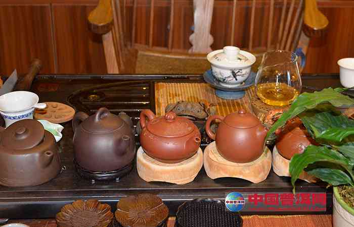 紫砂锅与普洱茶：一款完美的茶叶组合是什么？如何选择和冲泡？