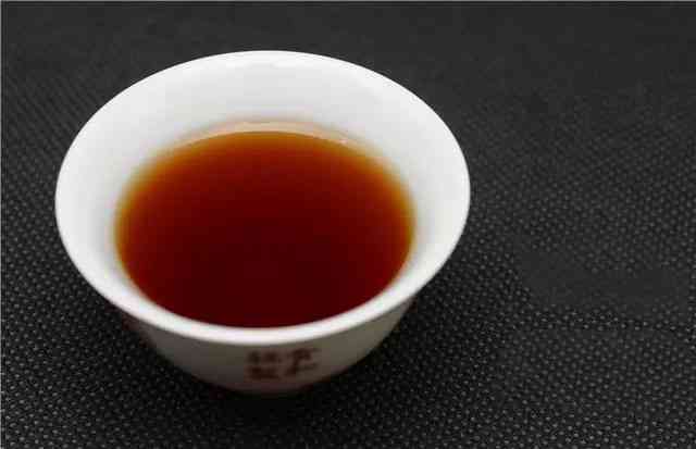 大益翡冷翠普洱茶的口感特征与品鉴解析：一款值得尝试的新派普洱茶