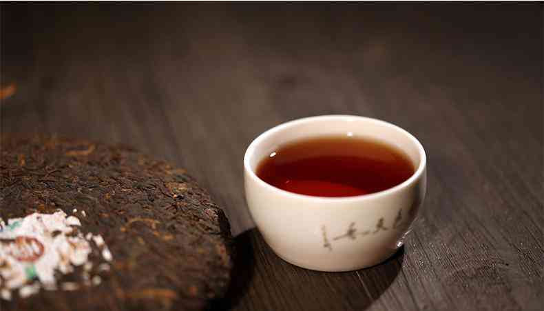 选择合适的茶具泡普洱茶，欣独特香气与口感