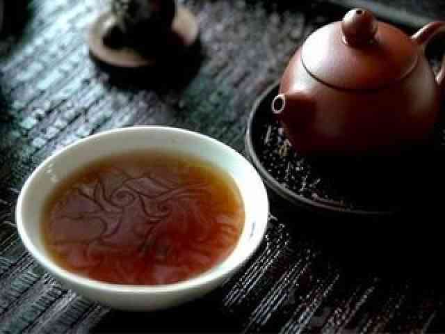探究普洱茶生茶口感中的苦涩味来源及解决办法