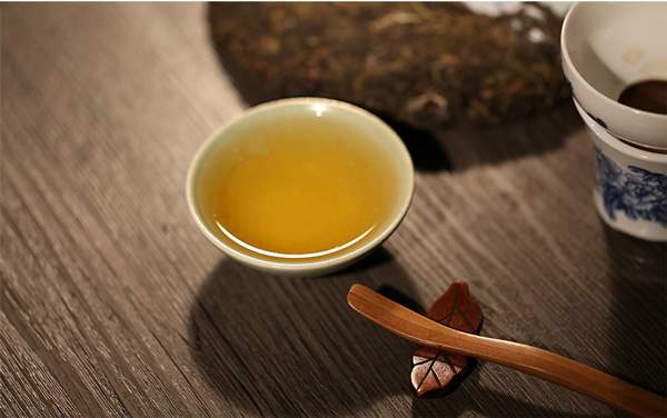 生普洱茶为什么喝起来有涩味？如何避免和改善这种口感？