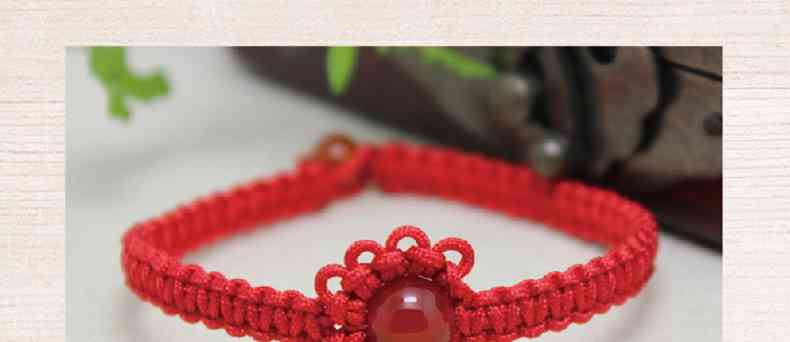红手绳珠子编织技巧：全面指南，从基础到高级教程，教你打造独特的时尚配饰