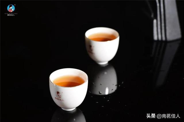 普洱茶五级口感特点及适饮人群全面解析：究竟好不好喝？