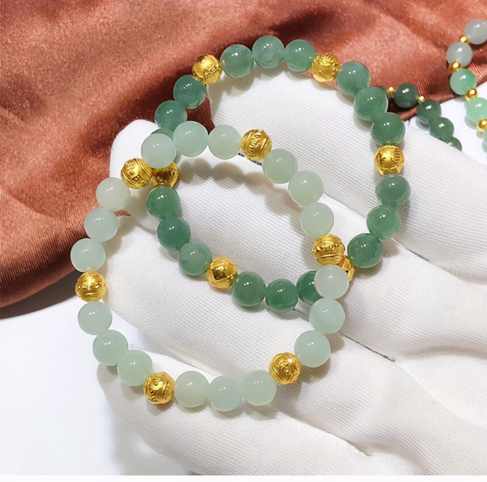 从零开始学习翡翠珠子串珠技巧，让你成为珠宝设计师的秘诀