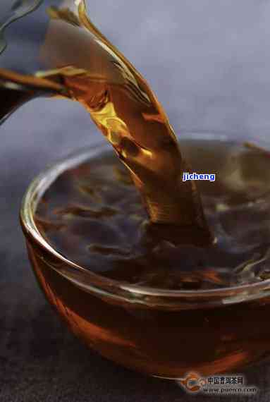 油普洱茶的搭配性：可以一起饮用吗？它们的功效和注意事项有哪些？