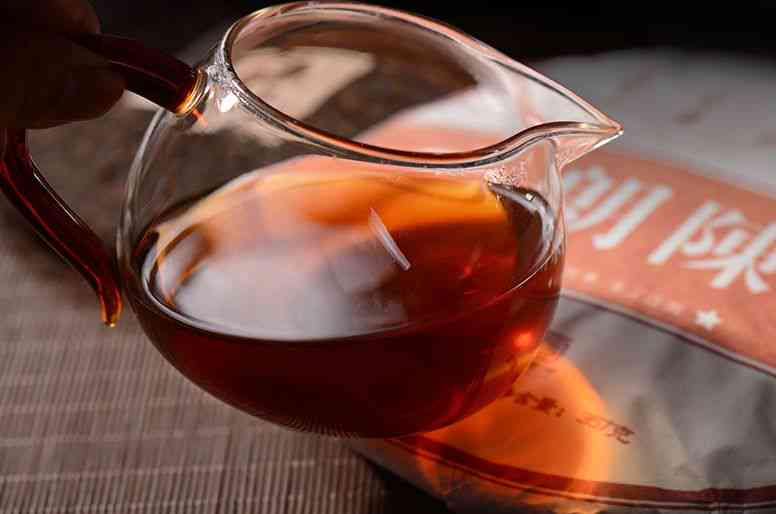 18年的普洱茶好还是20年的好喝：比较普洱茶年份的品质与口感