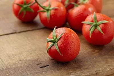 番茄的独特功效：探索营养、健与美容的全貌