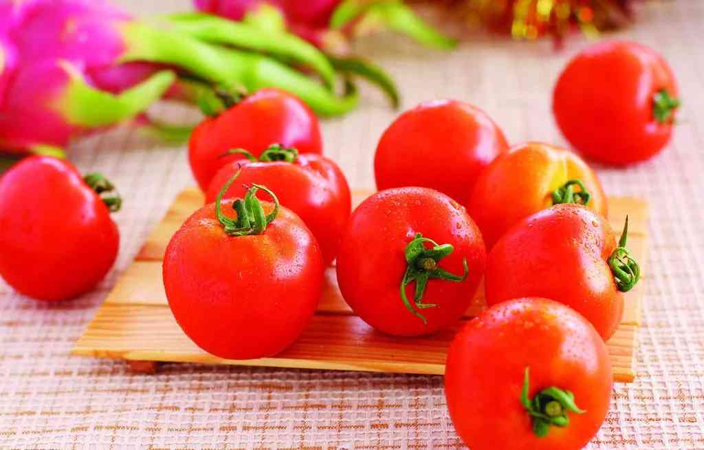番茄的独特功效：探索营养、健与美容的全貌