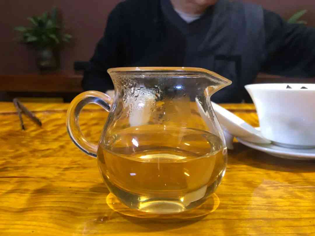 阿里普洱茶批发货源：古树忙肺茶的健价格及图片欣