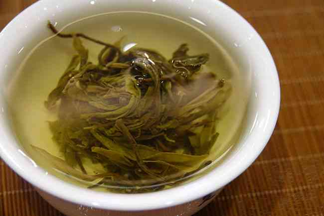 掌握龙珠普洱茶的完美冲泡技巧：一款不容错过的茶叶品尝之旅