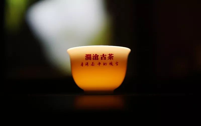 云南景迈山普洱茶001价格及品质详情，包括0085饼茶和001茶的评价