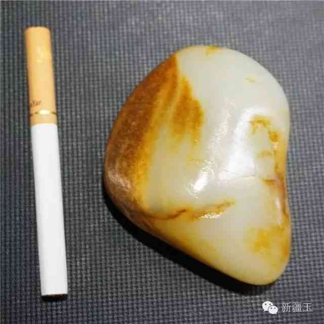 红沙早皮和田玉小原石籽料