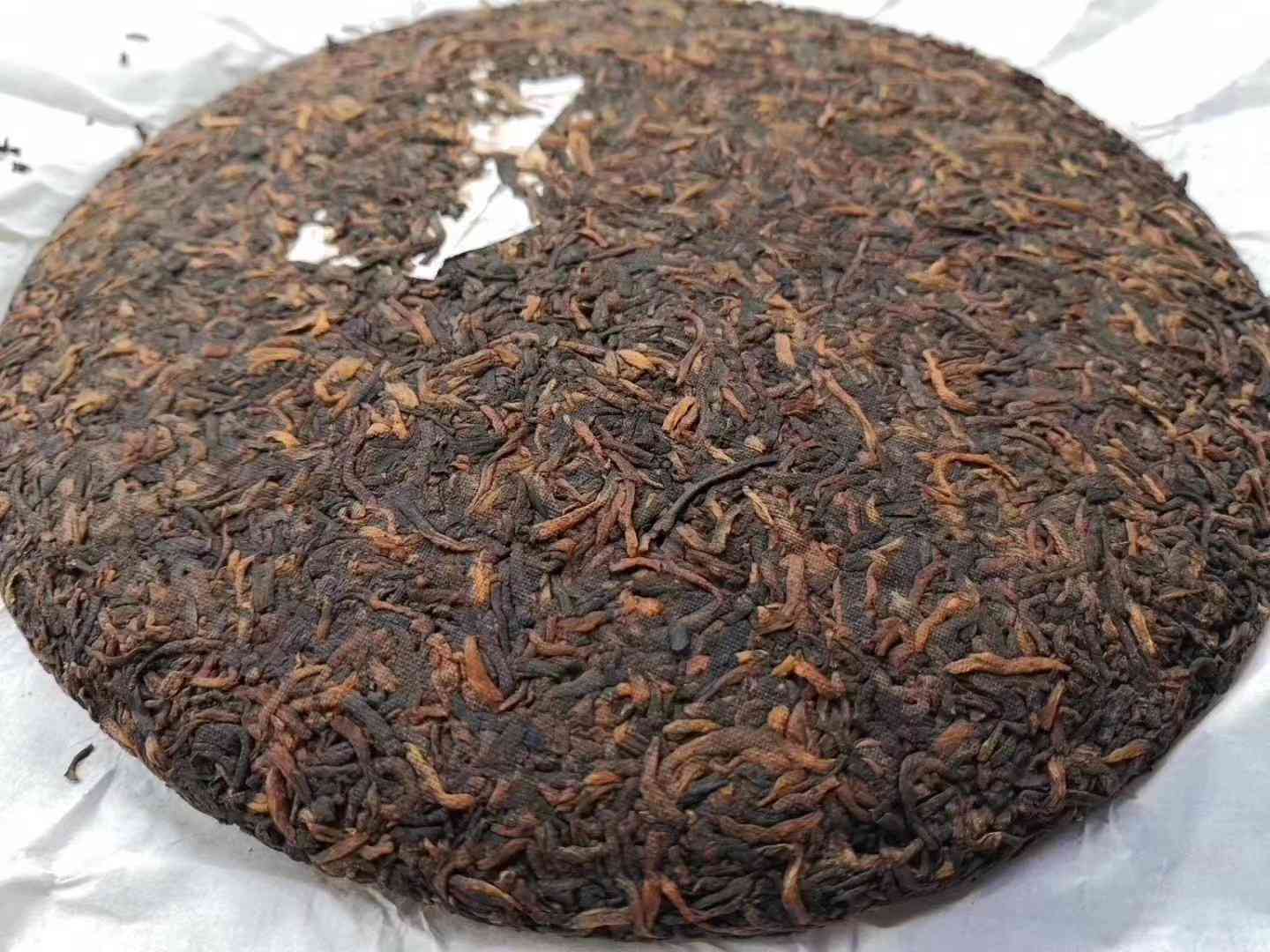 2014年宫廷贡饼普洱茶熟茶357g