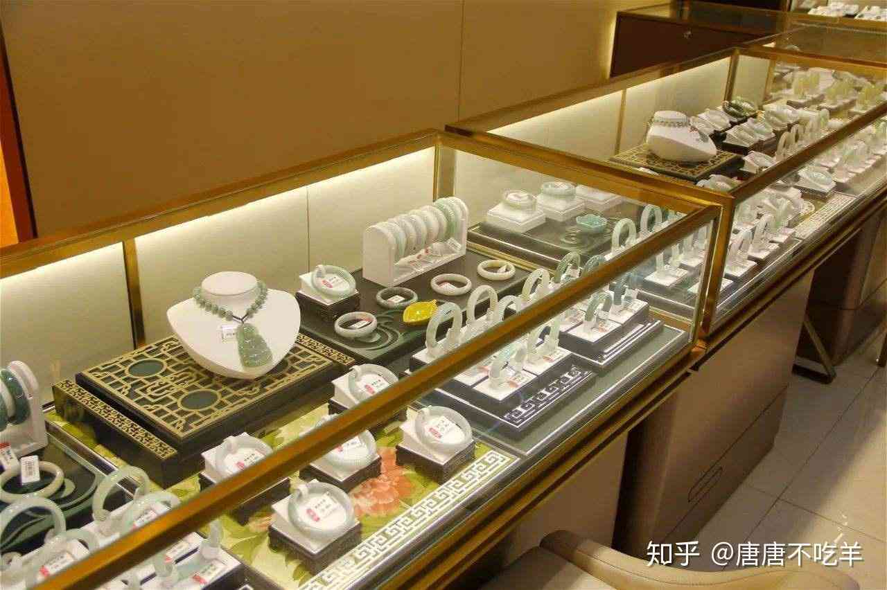 为什么珠宝店里翡翠比和田玉多