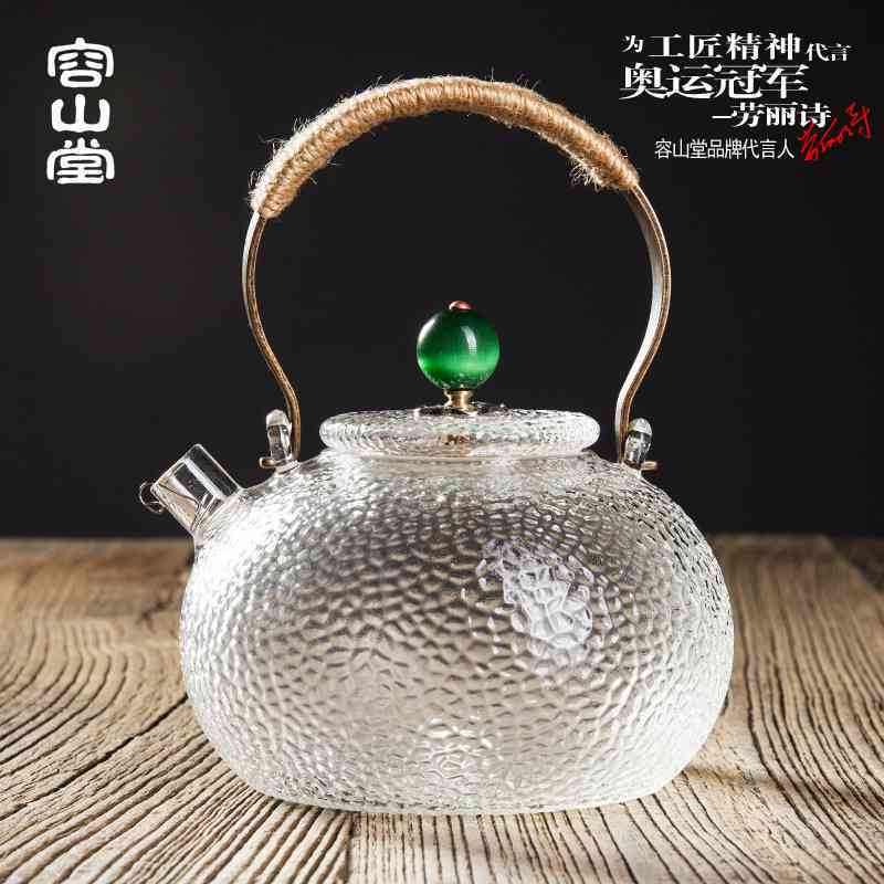 使用烧水壶煮普洱茶的技巧与注意事项：如何确保冲泡出的茶品质？