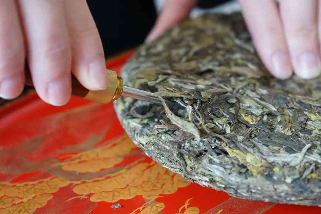 怎样正确拆普洱茶饼子