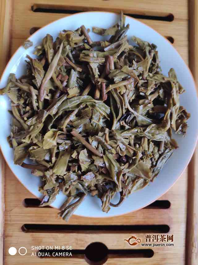 困鹿山普洱茶功效与价格概述：高品质生茶多少钱一斤？哪个质量好？