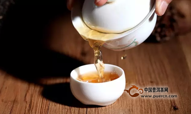 新普洱茶冲泡技艺：干茶投入量与水的精细掌握