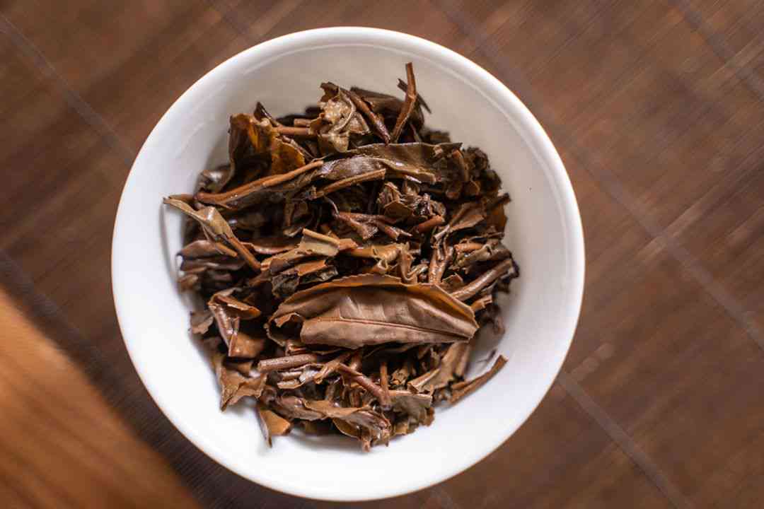 普洱茶芽苞十年：一不凋的传奇，探索保存与陈化的秘密