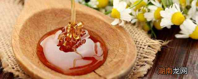 和田玉蜂蜜水：功效、制作方法及食用建议，全面了解和田玉蜂蜜水的奥秘
