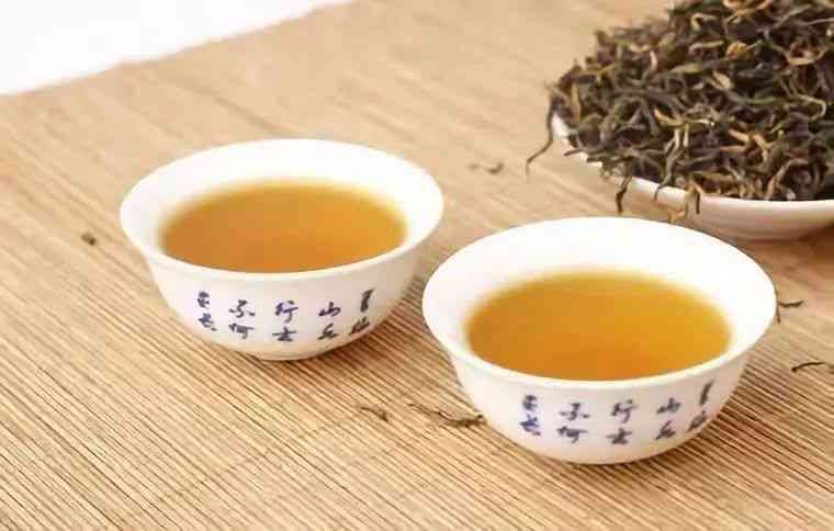 颈椎病患者是否适合饮茶？茶叶种类、饮用方法及注意事项全面解析