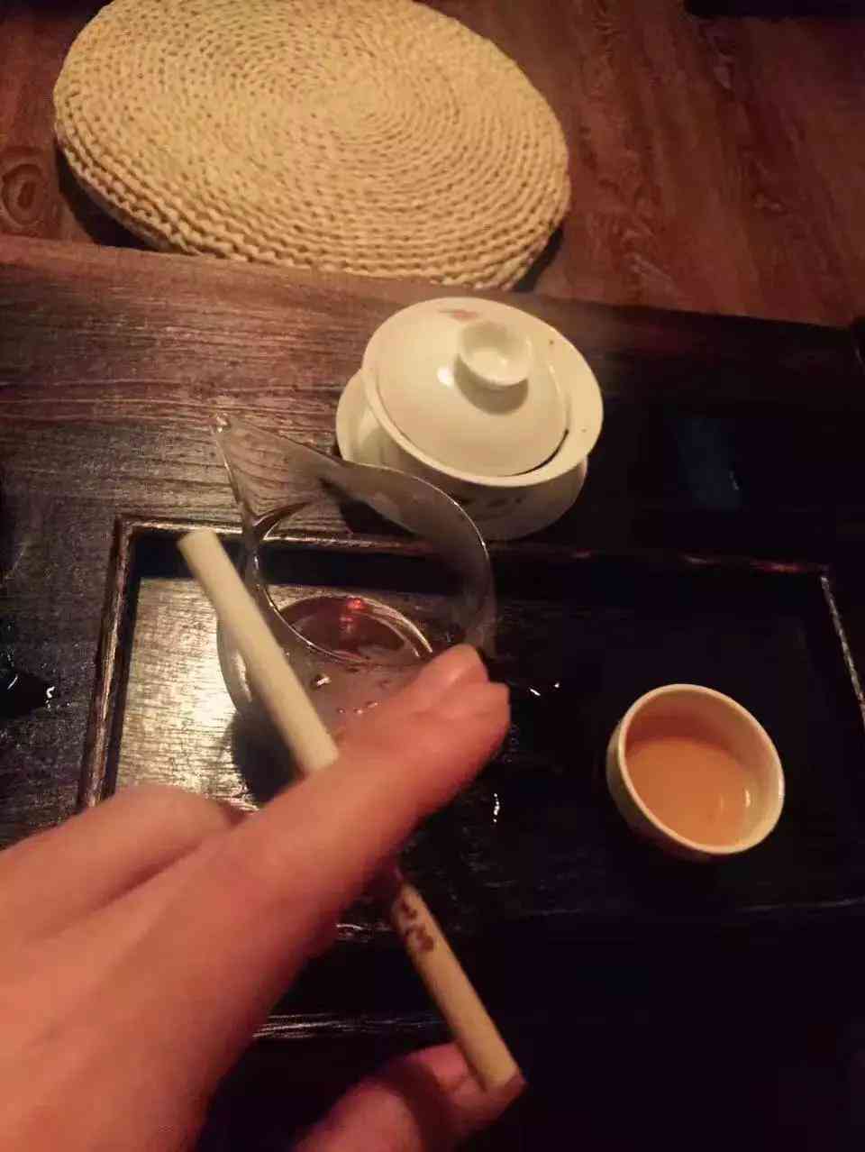 新酒后喝普洱茶水是否能起到解酒效果？医生为你解答