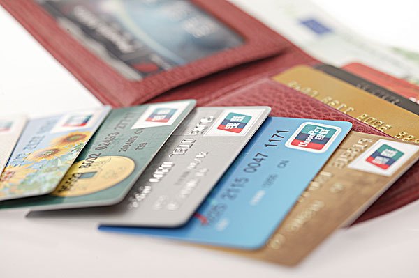 信用卡欠款是否影响开设公司？如何解决信用卡欠款问题以顺利开展公司业务？
