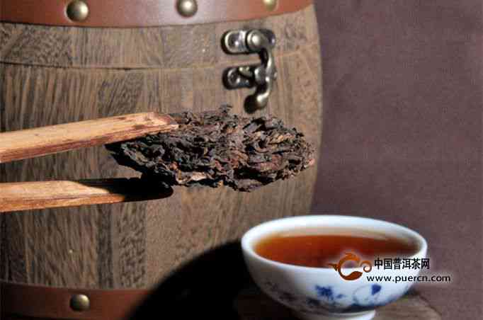 普洱茶的含义、功效与冲泡方法：全面解答关于普洱茶的疑问