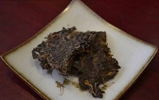 普洱茶熟茶破损后是否仍然可饮用？如何处理破损的普洱茶熟茶？