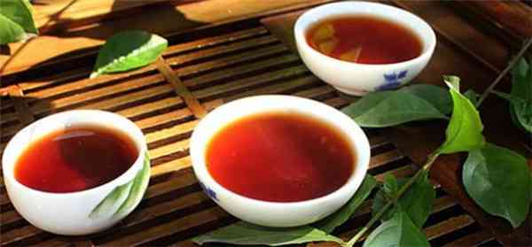 普洱热茶的全面功效及其对人体健的益处解析