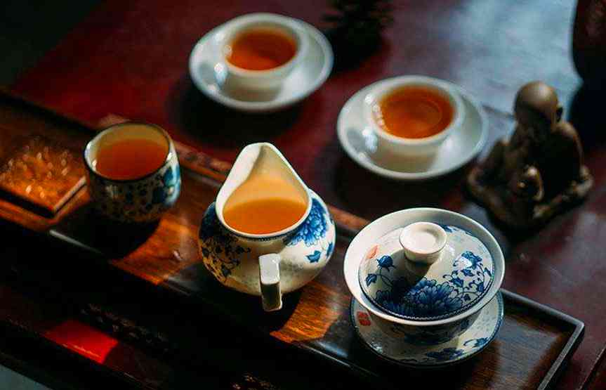 日清凉饮茶攻略：如何品味普洱茶的四之美