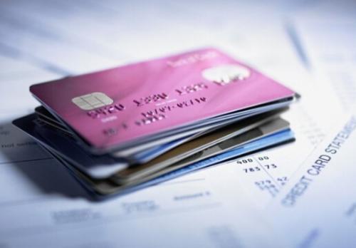 信用卡账单日前还款：如何避免影响信用评分？