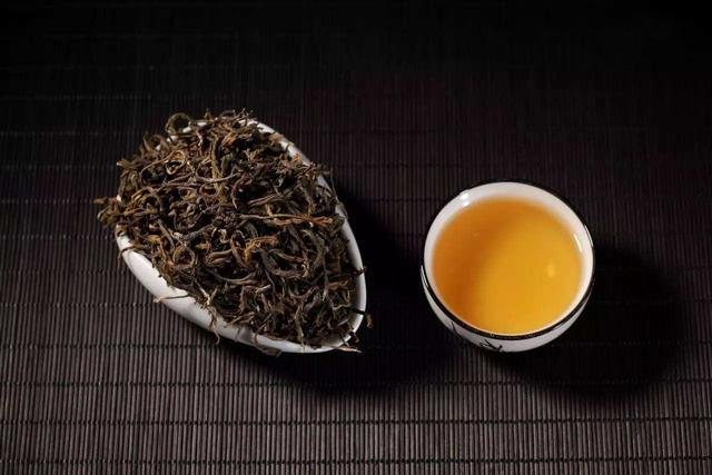 自家普洱茶存方法大揭秘：如何妥善保存以保持其香气和味道