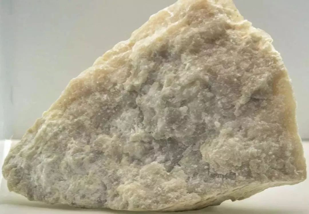 江苏宜兴玉石产地及特点：了解这个地区的玉石资源和品质