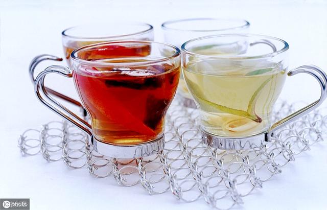 '琉璃泡茶好吗：正确方法、好处与适用性'