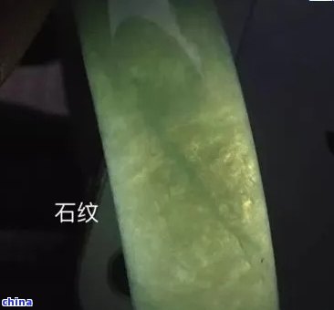 和田玉丝瓜槽网纹结构是正常的吗