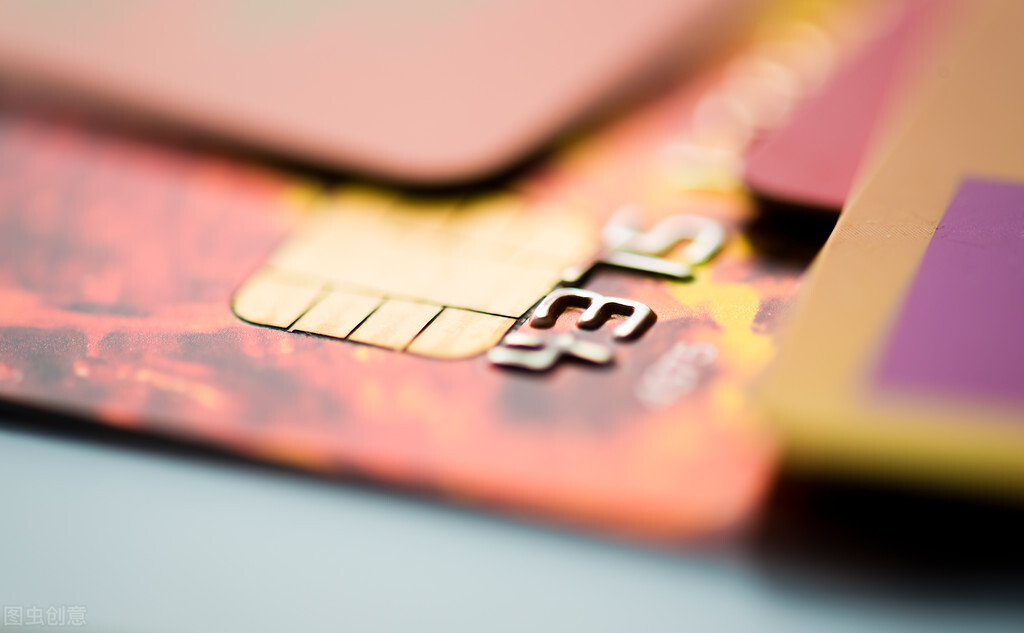信用卡逾期连续7天：报告中的严重警示与解决策略