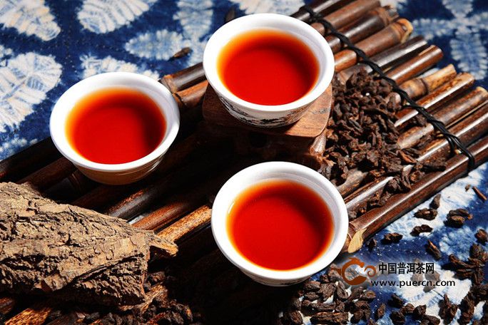 熟普洱茶中杂质较多的原因及如何挑选正常品质的普洱茶