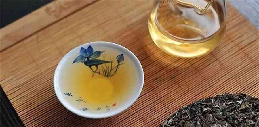 普洱茶地理分布：弯茶区的独特魅力与品种特点