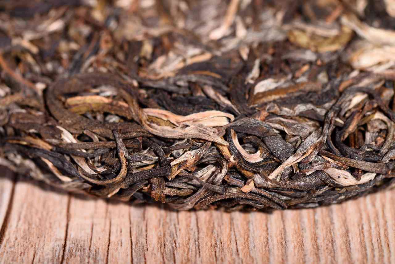 豹子箐普洱茶与班章茶的区别与相似点：全面解析两种茶叶的特点与品质